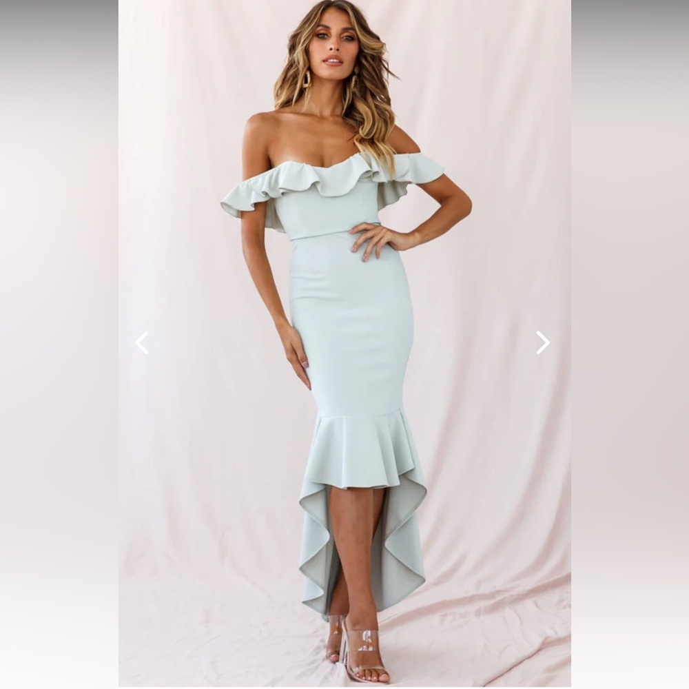 Selfie Leslie Cloud 9 Bardot Corset Back Dress Size Medium